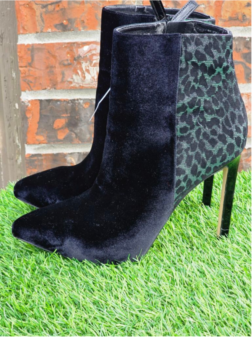 Nine West Black Velvet Green Leopard Ankle Boots Women’s Size 8 - Picture 1 of 11